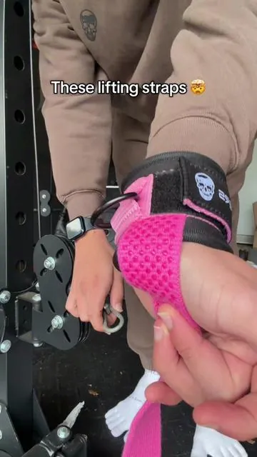 Actually love these things #gymreapersliftingstraps #dringliftingstraps #liftingstraps #gymequipment 