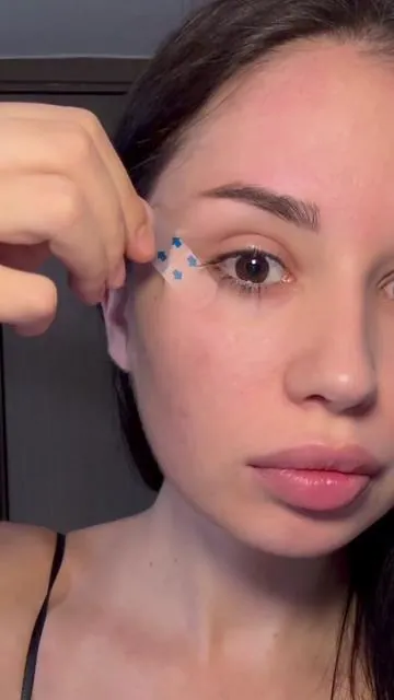Before:Face lift tape… be honest 😅💬.  After : I think I just discovered something amazing! 😳✨ #f#fypT#TikTokMadeMeBuyItT#TrendingNowe#eyeLiftm#makeuphackf#faceliftTapei#instantliftb#beautyfindsb#beforeafterTikTokShopHolidayHaul