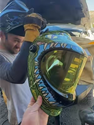Had to upgrade the welding helmet 👆🤝 #weldinghelmet #weldinglife #weldernation #TikTokShopHolidayHaul #TikTokShopCreatorPicks 