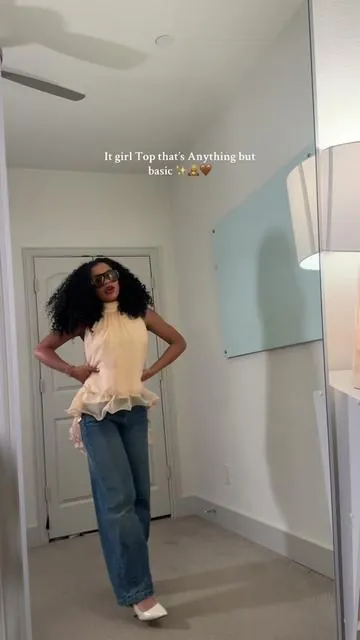 I love this top it’s giving THAT girl 🤏🏽🙂‍↕️✨ (wearing an xs) #ciderhaul #cutetops #outfitinspo #holidayhaul #creatorsearchinsights 