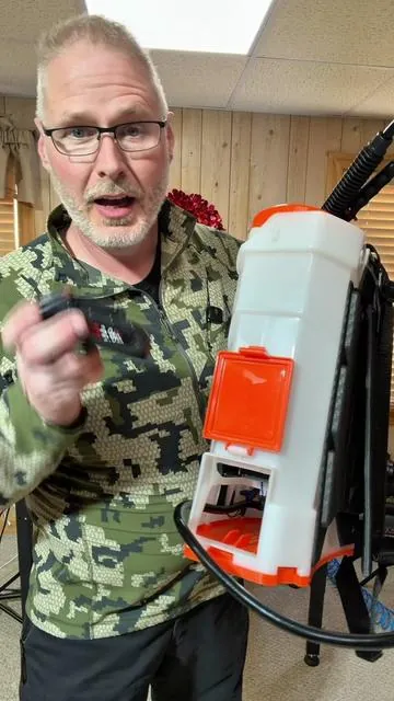 VEVOR Battery Backpack Sprayer Makes Yard Work Fast And Easy #TikTokShopHolidayHaul #TikTokShopCreatorPicks #VEVOR #GardenTools #YardCare @VEVOR Store 