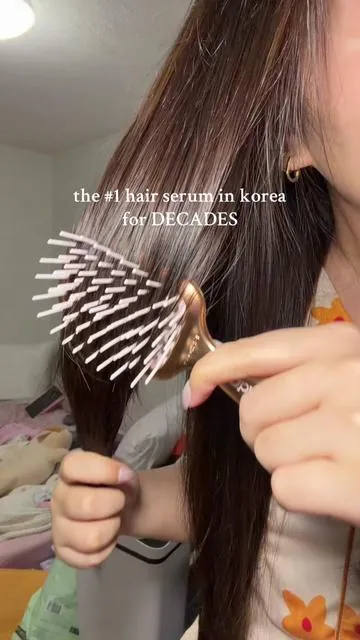 i knew korean skincare was good… but korean haircare?? no wonder this serum’s been no.1 for years. kpop idol shine, smooths frizz, repairs damage, and on sale with free shipping rn!! #miseenscene #perfectserum #haircareproducts #koreanhaircare #tiktokshopcreatorpicks @Mise En Scène US 