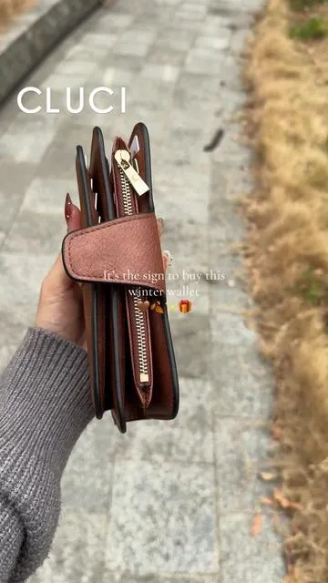 Perfect match with my winter tote bag,I think my friend will love this Christmas gift 🥰🥰✨ #cluci #tiktokshophoildayhaul #christmasgiftideas #wallet #fyp 