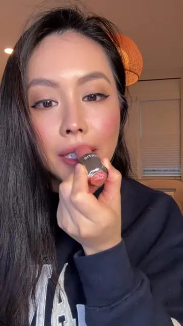 A lip and cheek duo from Titir. It’s buttery and soft but it doesn’t slide off your face. One product that can be used on your cheeks, eyes, and lips. @TIRTIR Inc. #tirtir #lipandcheek #koreanmakeup #kbeauty 
