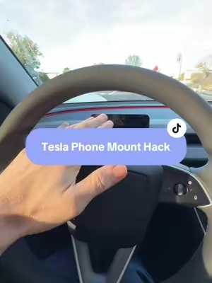 I hacked my Tesla with the silicone phone mount that lets me mount my phone and watch whatever I want while I drive full self drive #tesla #teslatok #tiktokshopcreatorpicks #tiktokshopcreatorpicksforyou #fyp 