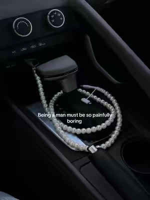 O B S E S S E D #phonecharger #beadedphonecharger #chargingcable #girlyaesthetic #pearls 