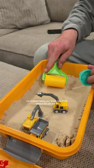 mama clearly got a good toy 🤣 #construction #constructionlife #sensoryplay #toddlertoys #tiktokshopholidayhaul 