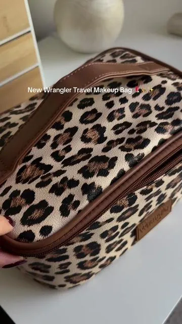 the perfect makeup bag @Rustic Charm Bootic  #wranglerpurse #makeupbag #makeup #makeuporganization #beauty