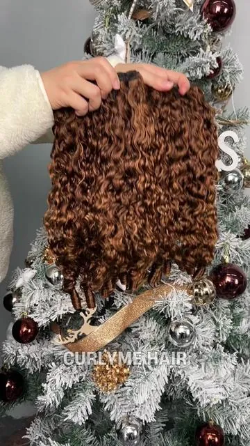 BurMese Curls with soft highlights color💃🏻😻The blend is 10/10🤭💥 #curlymehair #highlightwig #hairbundles #wiginstall #wigstyling 