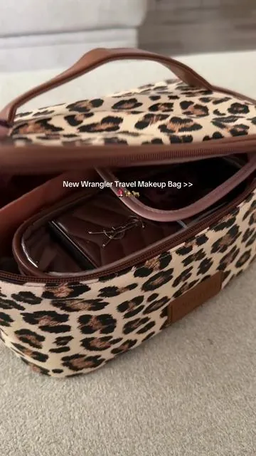 the perfect makeup bag @Rustic Charm Bootic #wranglerpurse #makeupbag #makeup #makeuporganization #beauty
