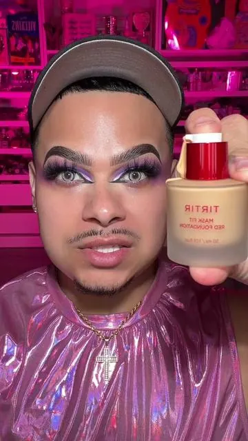 This foundation is sooo AMAZING! Shade 27N @TIRTIR Inc. #fyp #foryoupage #makeup #beauty #beautytips 