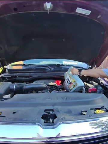 This is so nice! #oilfill#oilchangehack#mechanictools#tiktokshopholidayhaul#tiktokshopcreatorpicks  