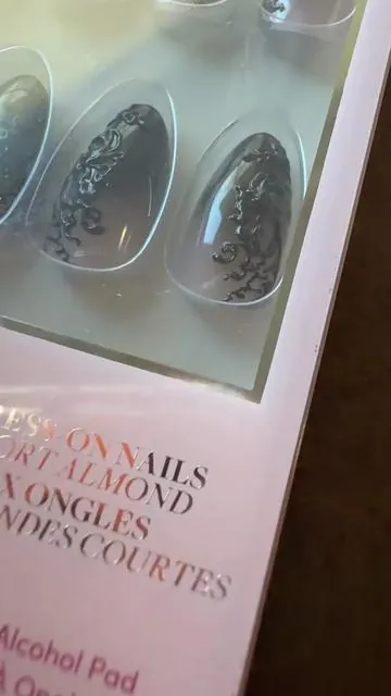 Goth girl nail collection from Glamnetic. These are ‘Til Death and they are stunning!  #tiktokshopcreatorpicks #pressonnails #glamnetic #diynails 