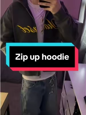 This design tho, clean heavyweight zip up hoodie #hoodies #zipuphoodie #oversizedhoodie #streetwear #StreetFashion 