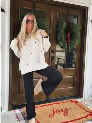 The CUTEST heart sweater for Valentine’s Day💘❤️🩷 So stretchy and warm! Would be so cute with red pants!!! #tiktokshopcreatorpicks #valentinesdayoutfit #valentinesdayoutfitideas #winterootd #heartsweater 