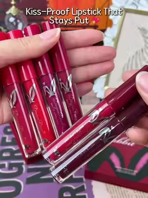 Waterproof and kiss-proof lipstick set💗✨✅👍🏻🌟😊🫶🏻#lipgloss #lipglaze #lipstick #lipsticktutorial #tiktokmademebuyit 