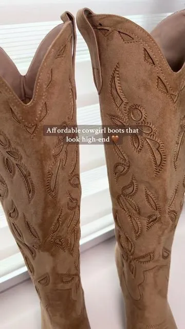 #cowgirlboots #westernboots #fashion #tiktokshopcreatorpicks #newyearnewme 