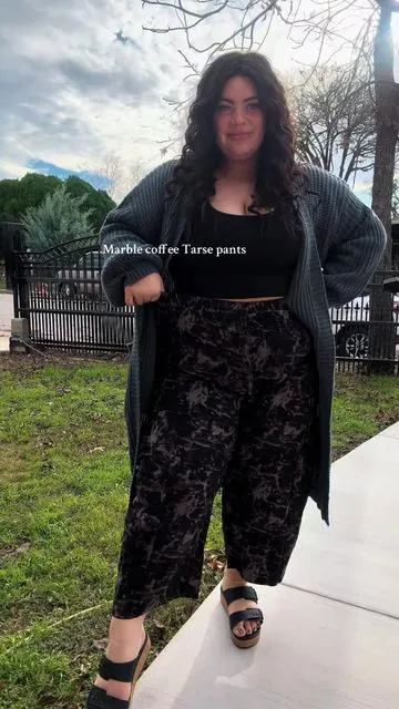Wearing XXL 🖤🛒✨ @UEU #stretchypants #tiktokshopholidayhaul #fallfashion #plussizefashion #plussizeoutfits 