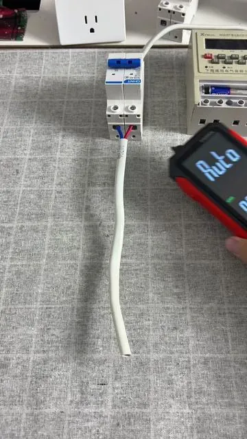 Electricians fix appliances, smart meter reads accurately#multimerican #electricalsafety #trending #diy #multimeter 