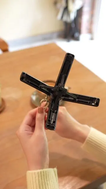 #SelfieStick Your Perfect Angle, Anywhere#tiktokmademebuyit #minitripod #travelbucketlist #4in1selfiestickwithfilllighttripod 