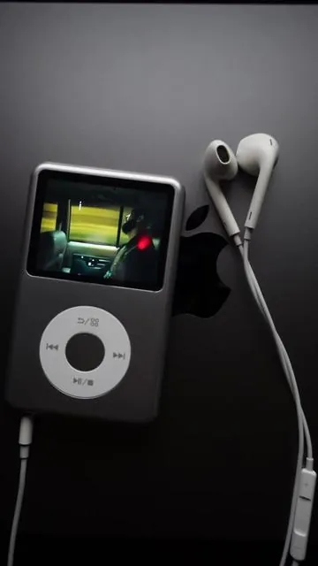 MP3 player>> Spotify & Apple Music #fyp #ipod #mp3 #apple #nostalgia 