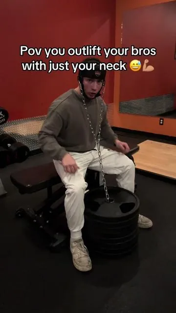 Too easy bruh 😂 #anatoliypetruchok #necktraining #fypシ゚viral #heavylifting #gymtok 