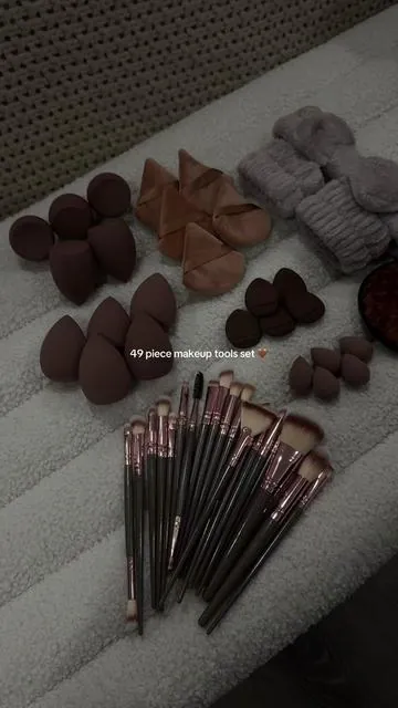 brown tones, perfect blends, and endless looks with this set 🤎✨#makeupbrushes #makeuptools #makeupessentials #giftsforher #makeupmusthaves 
