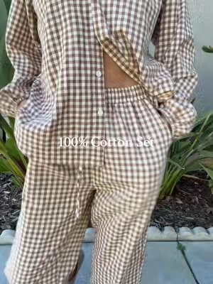 This lounge set is made of 100% cotton, runs true to size and available in several colors. #gingham #cottonset #loungewear #cottonclothing #cottonpajamas 