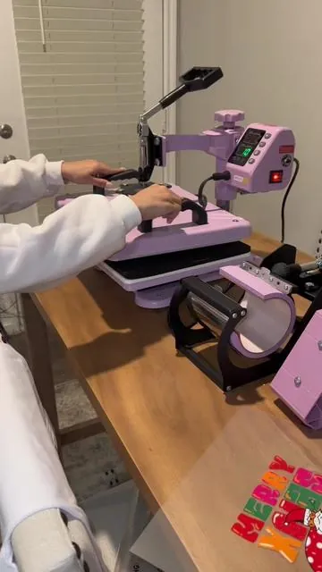 Ideal para ti Mamá que estás en Casa Emprende con esta Máquina 5 en 1 de AKEYDIY‼️ #sublimated #transfer #heatpress #empredimiento #mujeresqueinspiran 