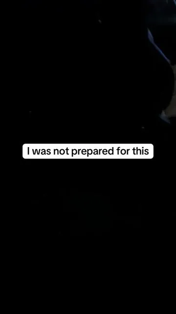 She was watching a whole movie in her car with her carplay adapter #carplay #carplayscreen #carplayadapter 