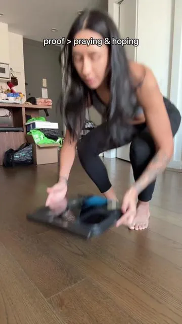 Going into the new year with a much better grip on my gym progress and it’s never been easier with the RENPHO smart scale. 🔥  A full-body composition at home?! Yes please @RENPHO #tiktokshopcreatorpicks #tiktokshopholidayhaul #newyearnewme #renphoscale #renphosmartscale 