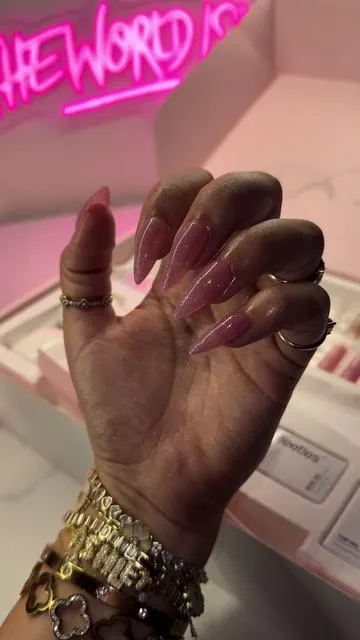 Yall asked and they came out with the tipex kit with gel polish included! #tipex #beetlesgelpolish #diynailsathome #gelxnails #nails 