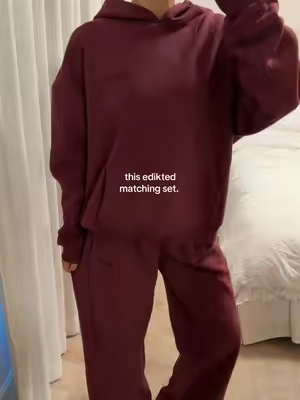 obsessed with the color and fit. #edikted #matchingset #loungeset #loungewear #hoodie @Edikted 