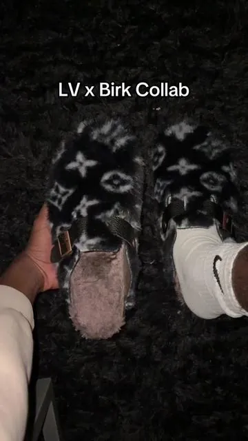 #holidayhaul #clogs #fuzzyslippers #louisvuitton 