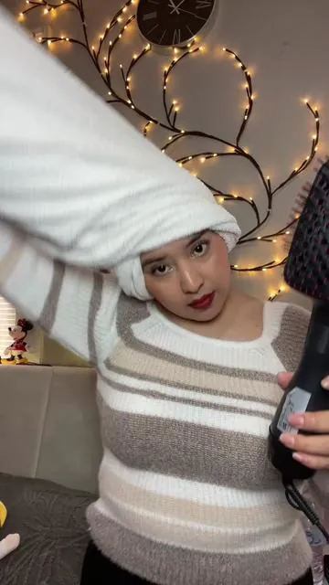El mejor cepillo que te peina te alisa y te seca tu cabello funciona con cualquier tipo de cabello #cepilloviral #cepilloalisador #peinesecador #videoviral #parati 