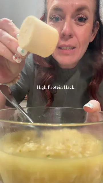The flavor is mild and perfect to add to anything. #bonebroth #proteinhack #glp1community #bodyreset #tiktokshopcreatorpicks 