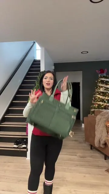 This is so much more than just a laptop bag!  @Bagstellar_official  #laptop #purse #laptopbag 