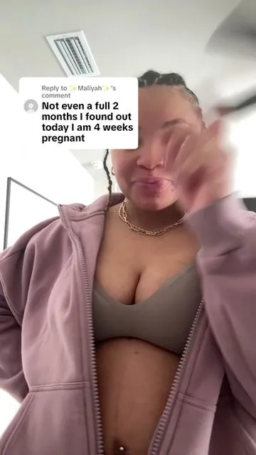 Replying to @✨Malïyah✨ Welcome to the team mama’s!! Are you a first time mom or pro at this already? . . . #opositiv #preggo #pregnant #supplementsforwomen #momhacks 