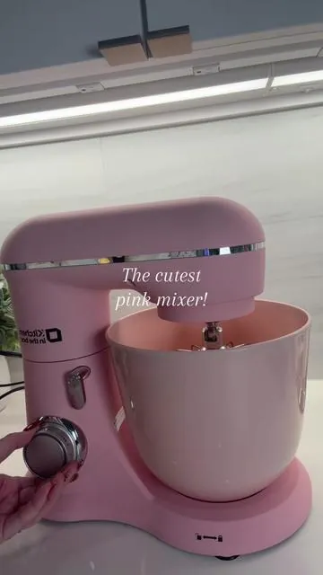 The cutest mixer that comes in so many colors! On sale today & free shipping! #mixer #mixingbowl #kitchenhacks 