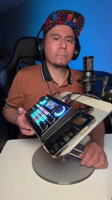 Respuesta a @Flakito)🖤🍺🖤🕷 Audio mixer C200 Pro #karaoke #soundcard #c200pro #podcast #p15 