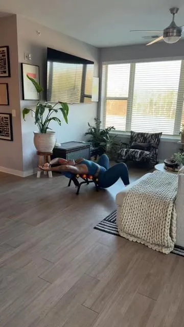 Body hasn’t felt this relaxed in YEARS 😭 New year = taking care of my body 🤍 #tiktokshopcreatorpicks #tiktokshopjumpstartsale #newyearnewme #raytheonsports #backrelief 