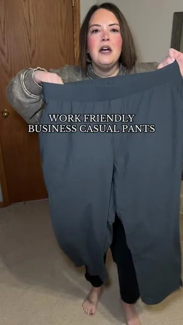 Business casual pants that you can wear to your corporate job that are still comfortable and feel like you’re wearing joggers! 🙌🙌🙌 everyone needs these for their daily work wardrobe! @baleaf #baleaf #businesscasual #businesscasualfashion #workoutfits #workpants 
