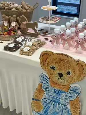 Mesa de postres y fruta 🧸💓#mesadedulces #babyshower #babyshowerideas #foryoup #foryoupage 