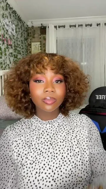 Very easy and convenient wig to put on on the go @ShowReal hair #showrealhair #gluelesswig #wigtok #tiktokshopcreatorpicks #CapCut 