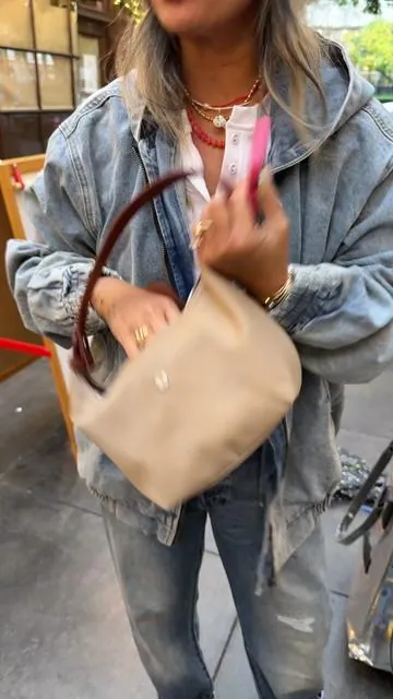 Lightweight bag that goes with Everything!! Comes with long straps too! #longchampstyle #minitotes #designerminitotes #tiktokshopcreatorpicks #newyearnewme 