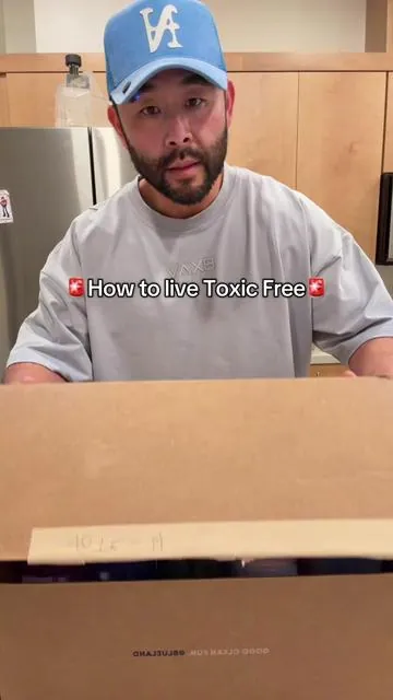 New Year New You! #toxicfree #toxicfreehome #microplastics #chemicalfree #newyearnewme 