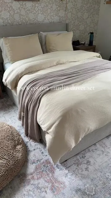 You’re never going to want to leave the bed once you try this 100% cotton muslin duvet!! It’s so soft and cozy!! I need it in every single color! #bedding #homefinds #muslin #duvetset #organiccotton 