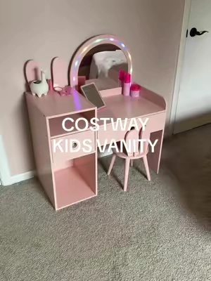 She said “mommy look I’m a big girl like you now” ugh my heart 😭  #costway #costwaykidsvanity #kidsvanity #playvanity #vanityset 