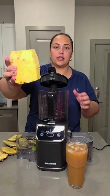 Quality 10, easy-to-use 10, you need this juicer! Easily the best juicer you will ever own! #juicer #juicerecipe #juiceblender #juicingforhealth  #newyearnewme  juicer  juicing 