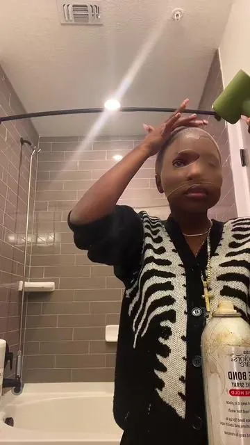 7592853936294333726